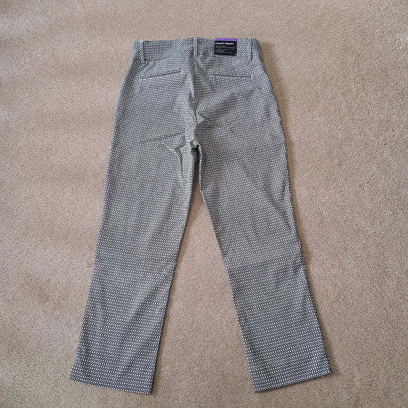 New! Hilary Radley Cropped Pants Black White Size 4 Tummy Control Patterned - Picture 8 of 11
